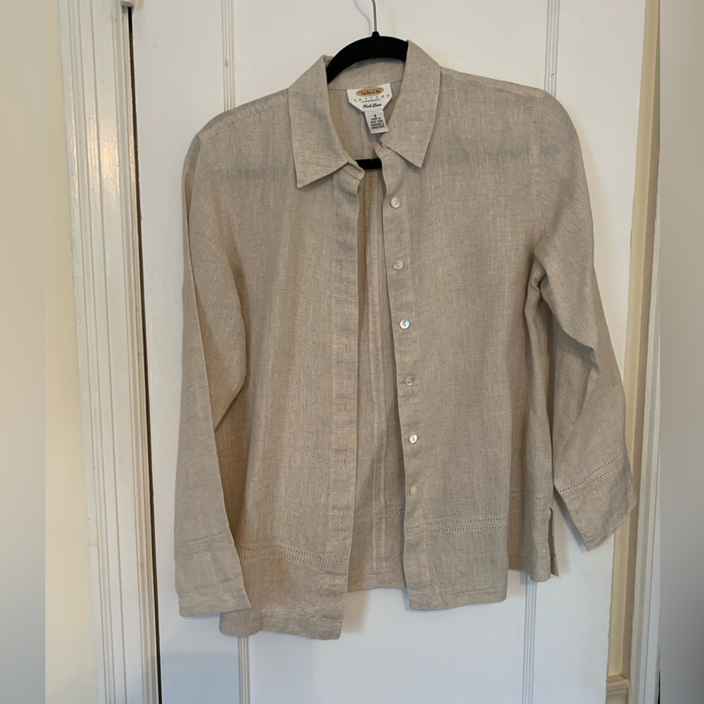 Talbots linen long sleeve blouse. Tan, petite size 8